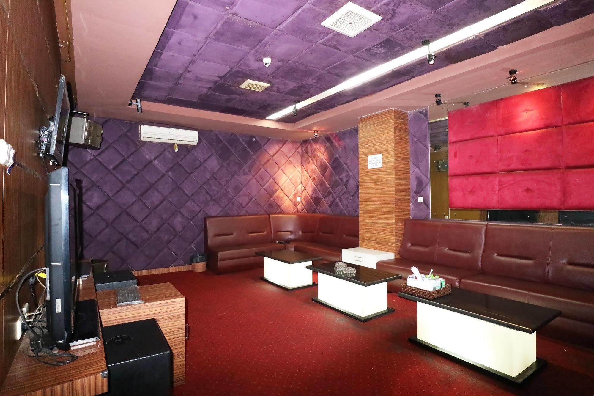 Mirah Hotel Jakarta Extérieur photo
